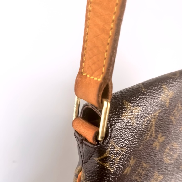 Large Louis Vuitton Musette Salsa GM Canvas shoulder bag - Picture 7 of 11